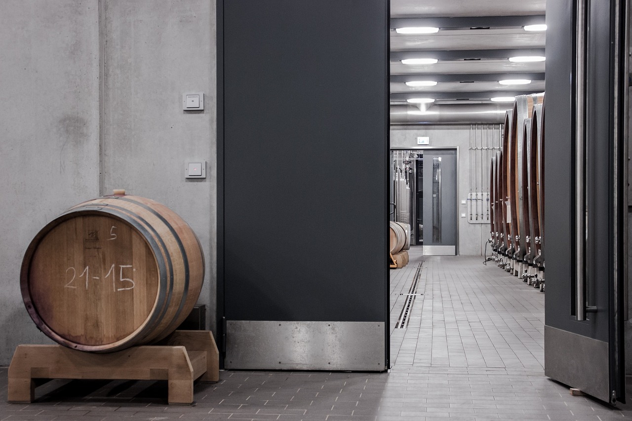 Industry 4.0 is increasingly apparent in the world of wine production. It provides an opportunity to streamline work processes with networked machines.