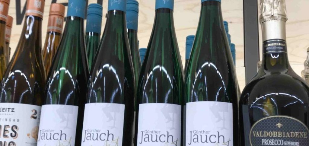 Bottles of Günther Jauch's wine