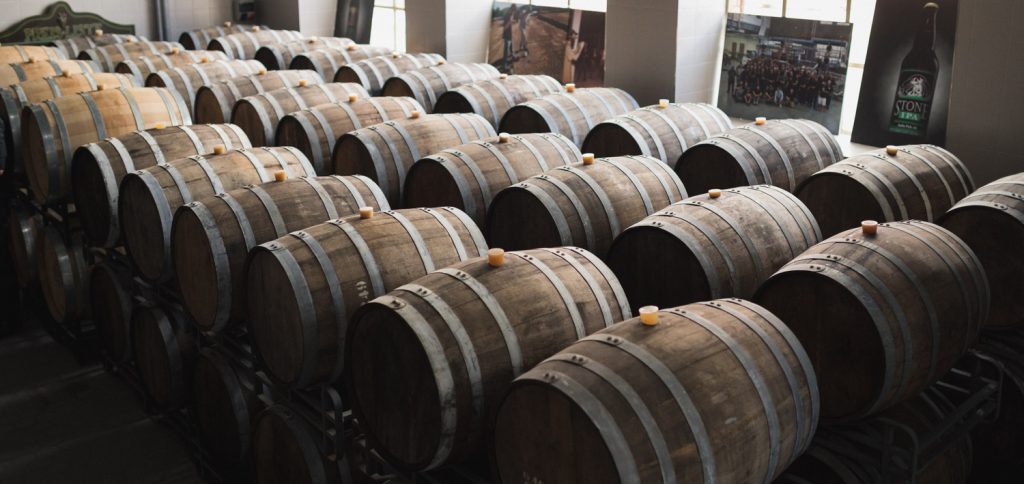 Fassgelagert: Globaler Aufschwung von „Barrel Aging“